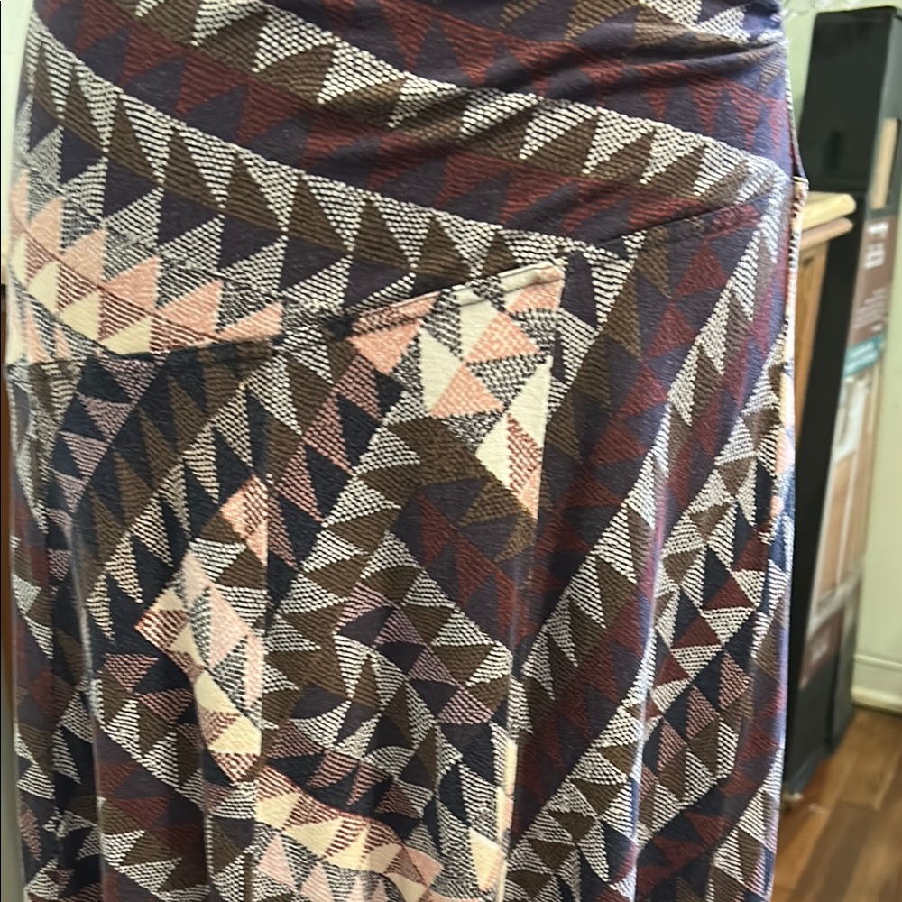 Geometric Patterned Dress - Picture 4 of 16